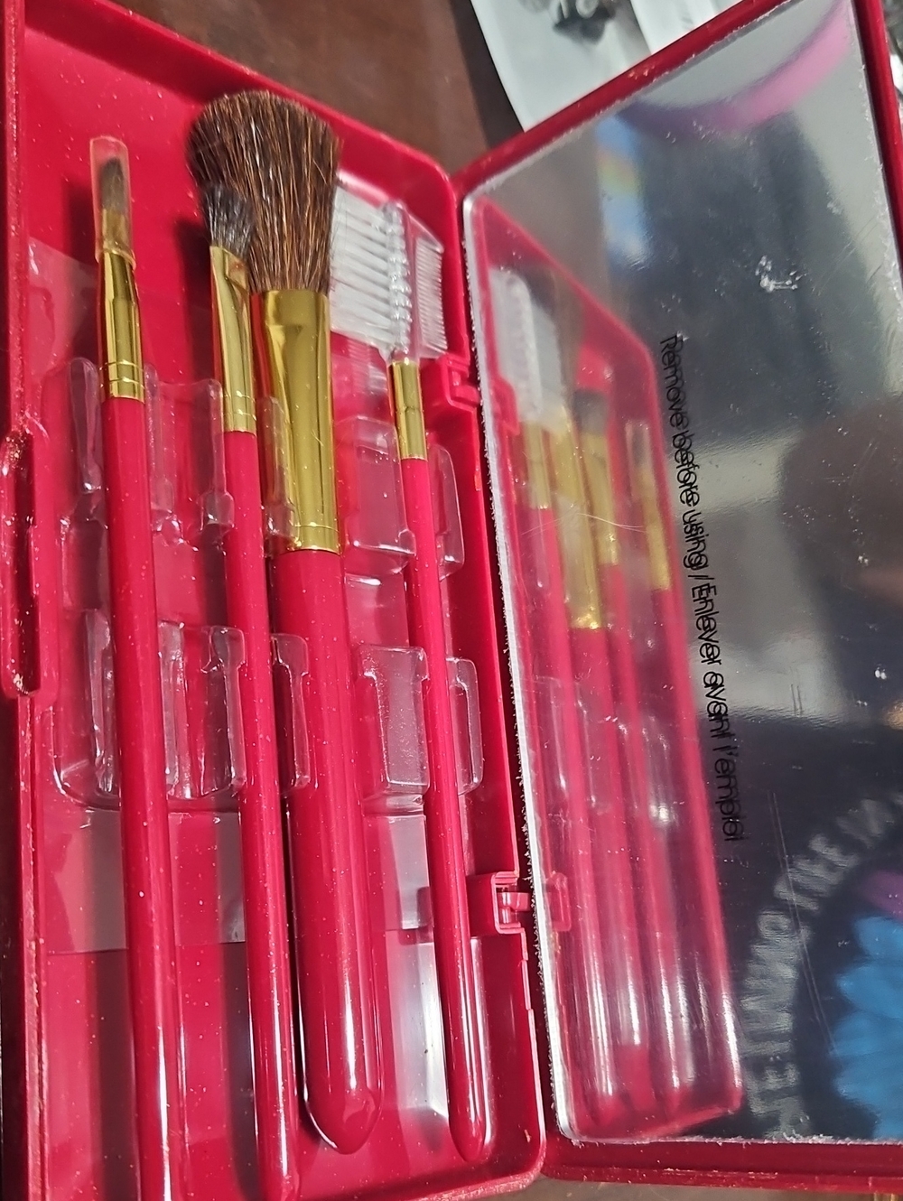 Avon Red Makeup Brush Set with Mirror - Women Makeup